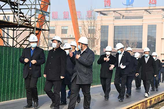 濱州市市委常委、常務(wù)副市長(zhǎng)張偉一行來(lái)我司調(diào)研經(jīng)濟(jì)運(yùn)行、疫情防控和安全生產(chǎn)工作